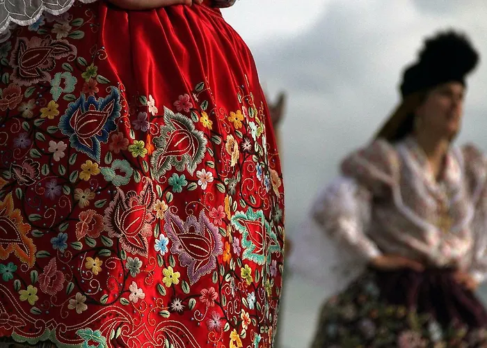 Daire Cantinho Flores Ii Nazaré