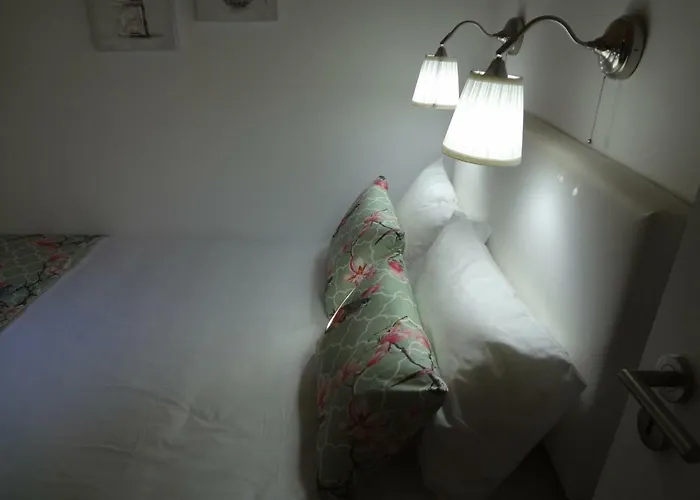 Cantinho Flores Ii Daire *