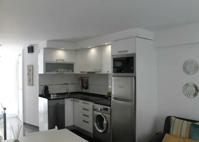 Cantinho Flores Ii * Nazaré